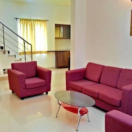 The Grand Serenity Apartment Hotel Бангалор Екстериор снимка